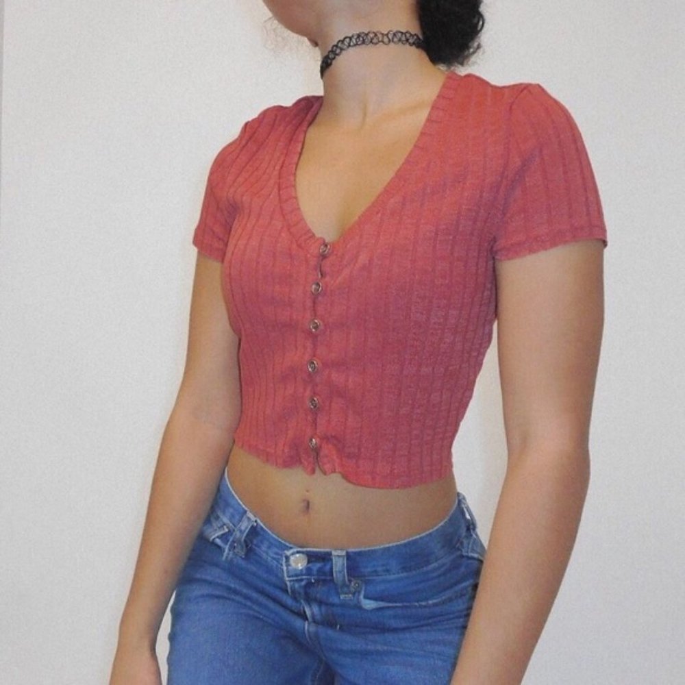 Vixen Ribbed Button Down Crop Top
